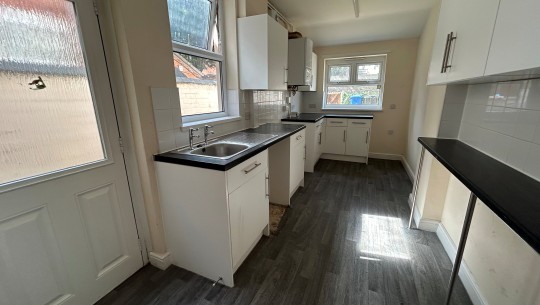 140 Crewe Street, Derby   kitchen