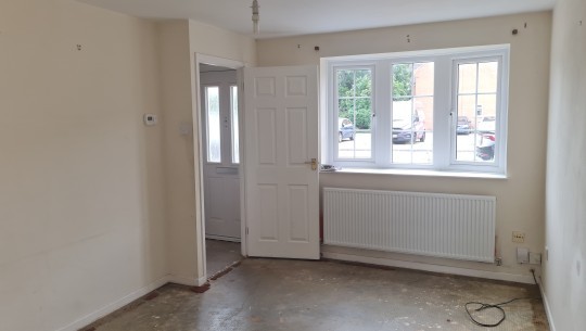 8 Crocus Drive, Aylesbury   front room