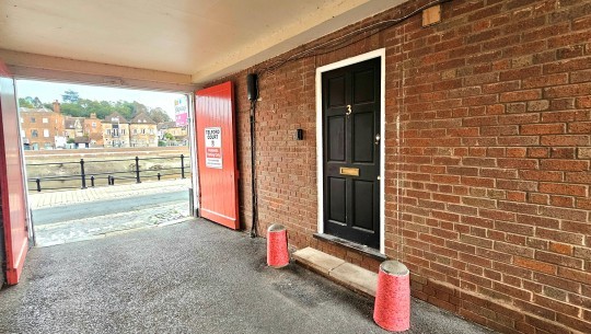 Flat 3, Telford Court   door