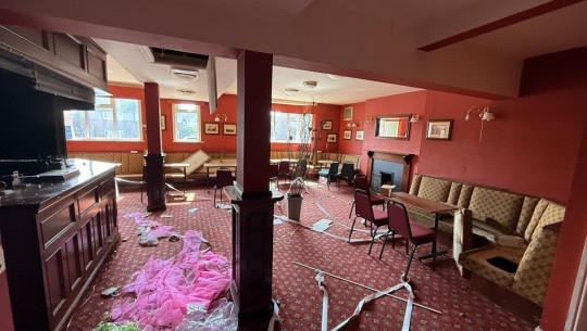 Lundwood Social Club, Pontefract Road, Barnsley, South Yorkshire, S71 5PN   bar