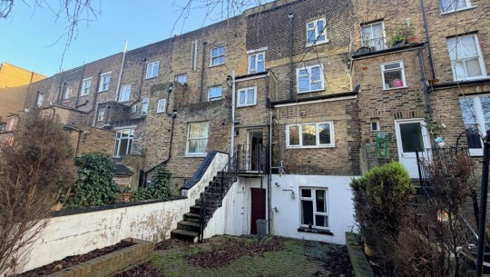 27 St  Thomas Road   back yard