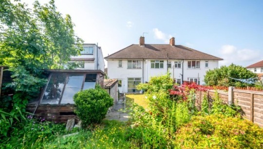 Property Auctions   93 Dairsie Road, Eltham, London SE9 1XL   garden