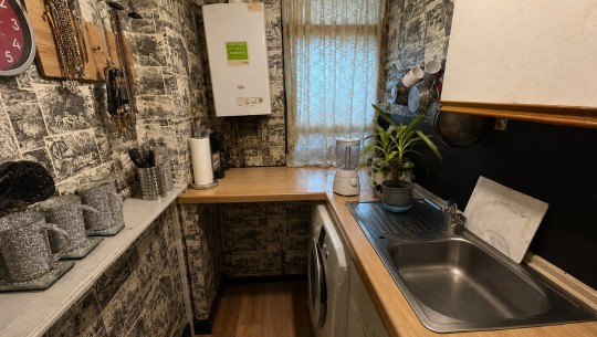 54 Kenilworth Court   kitchen