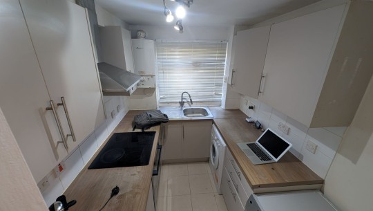 BTGEPA   Flat 37, Benwick Court   kitchen