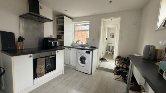 BTGEPA   1 Wells Cottages   kitchen