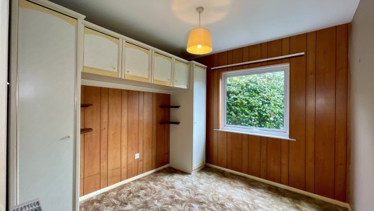 BTGEPA   2 Longfield   bathroom