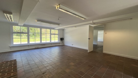 941f10a4 f8e7 4e7b 9e00 9cde61352d84