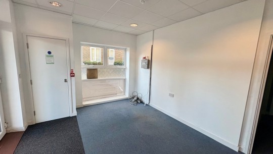 6118dce3 7b40 4ecb 9cb6 823d99fe0c0b_web