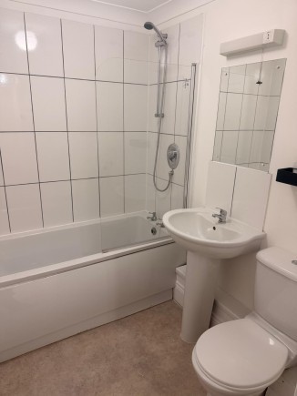 8 Carlton Bathroom 1