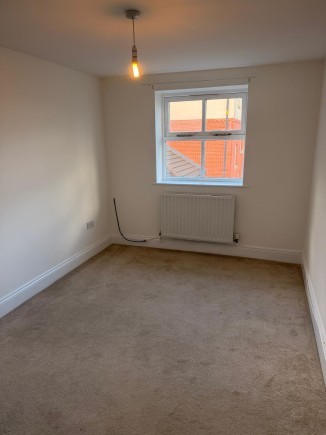 8 Carlton Bedroom 2