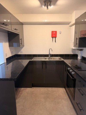 8 Carlton Kitchen 1