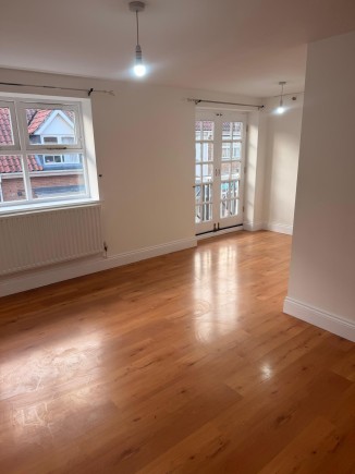 8 Carlton Living Room 3
