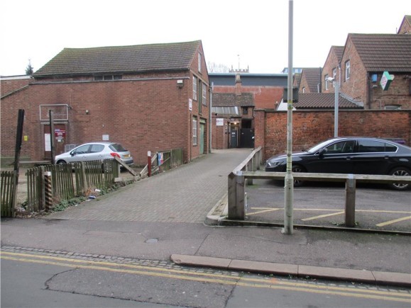 5b427905 e3d5 4b9a 82dc e7097fb6addd_web