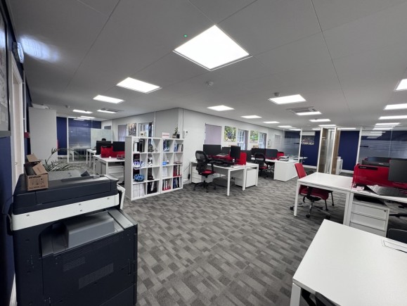 135a897e 318d 4099 bd57 9f140e661046_web