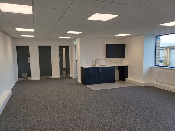 c83d3062 d667 447a 9a8e 8f8b7b9112b1_web