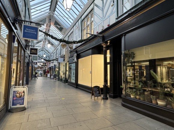 942180c3 4f29 46c8 88de 09894bf55259_web