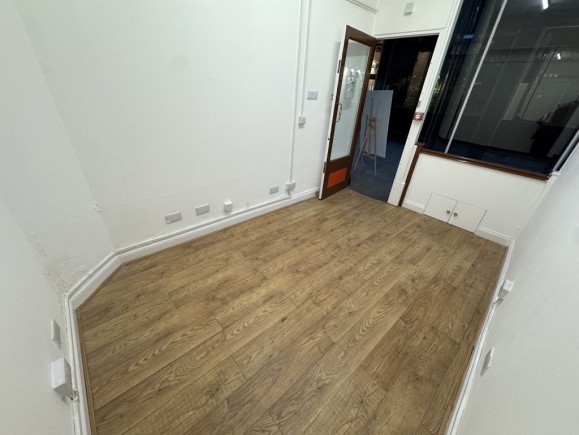 d890d9c7 4600 436b 906c f9361d1ca251_web