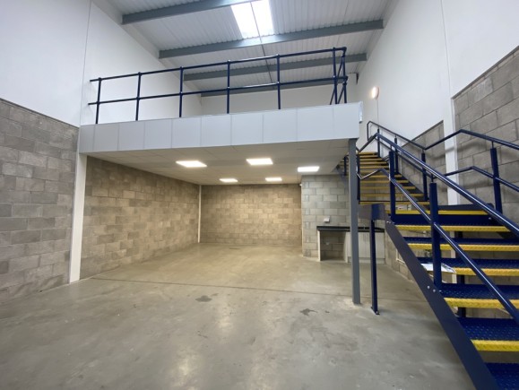 2b201d8e 5698 4bab 8aef b665b74b4abd_web