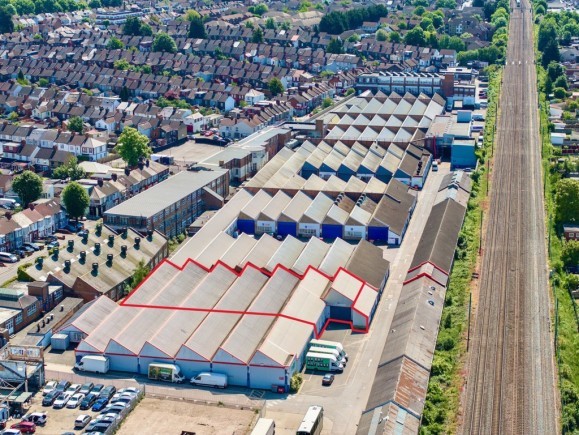 4bf3db69 6fe7 4e30 b391 25917cc986e7_web