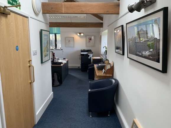 613b57c3 6401 478f aa76 39ef35606296_web