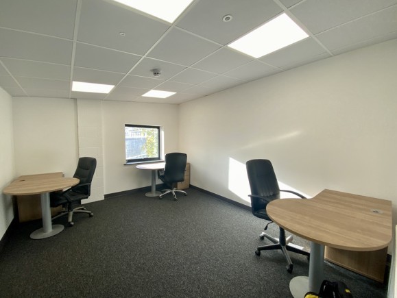 be80c876 5894 48c1 a573 08fda026bb48_web