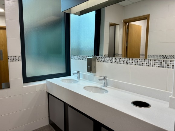 c3ec5a76 29f9 45cc a2cf d5fd405da802_web