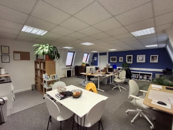 e5e3f5c7 b642 49da 99f7 7a1144189dae_web