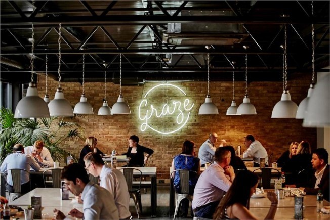 3226446e ebb5 4687 93cf ea90a4ee7da2_web