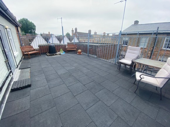 b65aec40 4167 44e7 b1b1 1cfb1d6e0b37