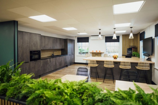 c1ba307f 962d 4932 a02b 94e303805c58_web