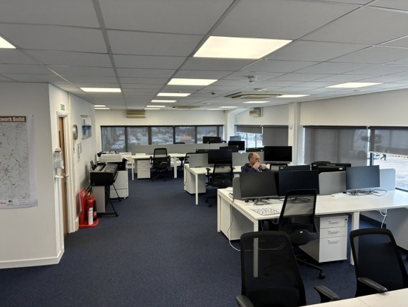 e5552b11 ba9d 4a76 8518 a20158981133_web