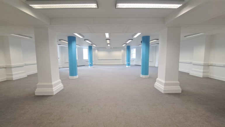 feb2f369 5c5a 48fb 9a33 8e3641f85081_web