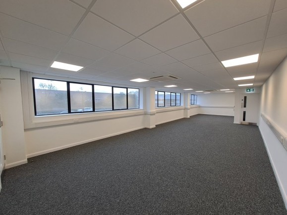 f96eb10d bd9c 44b0 97e6 ca00e4844df7_web