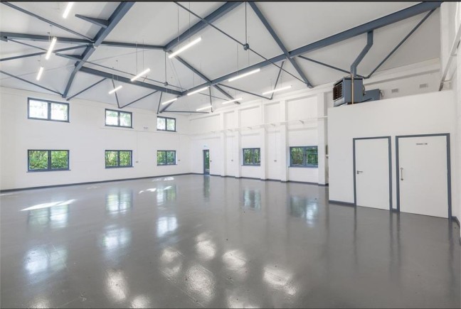 b6f2cbbf e399 402f 8017 b7efd492b6a5_web