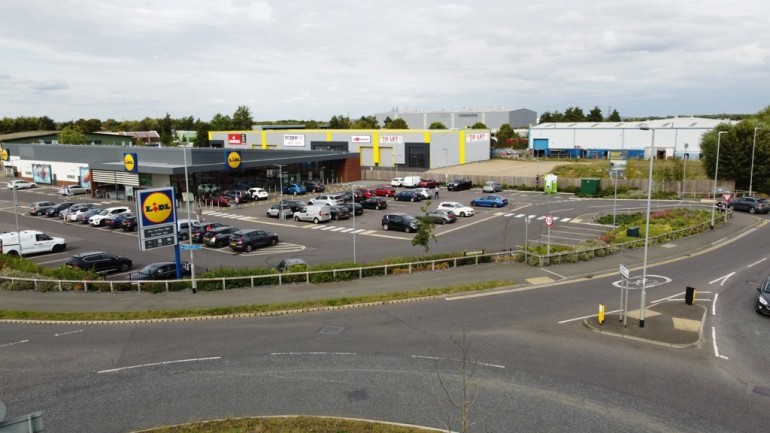 ceb8f3d8 c7e4 460b a725 ffeb552e81e9_web