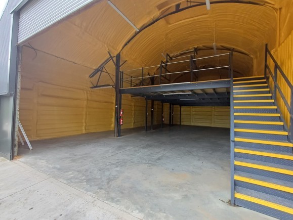 0554da1c e2d8 4052 9e7d 4cbf667db921_web