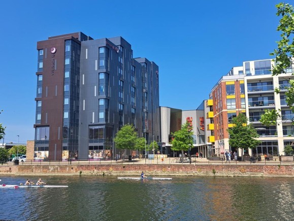 48c4a1f6 d637 4af3 9358 080874a9eaae_web