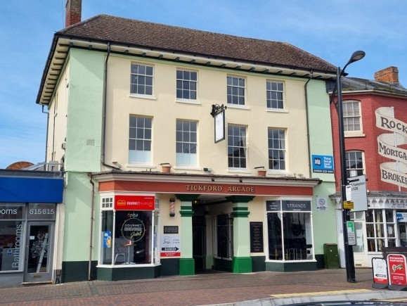 f8b448ca b44d 476c bfbc c7a42b11623e_web