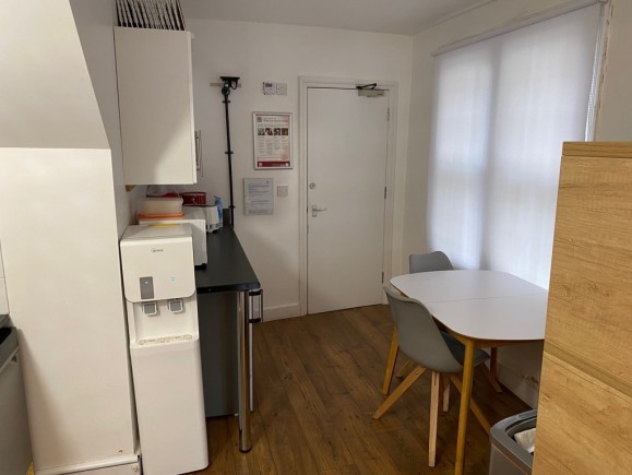 21486036 9de8 4032 84ab 5976089bc452_web