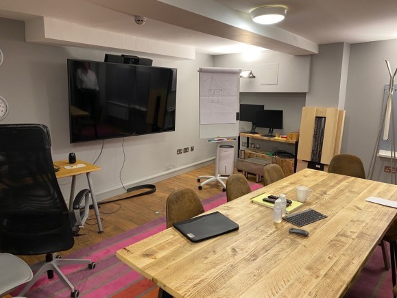 393c79e0 c337 43e3 b8d8 aa778f322d81_web