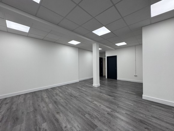 44ac10ef 9dc6 4fd8 a0ea cee53960d102_web