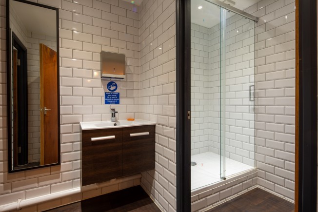 d72fbd26 6c49 4dbb bc36 e1e19f80c308_web