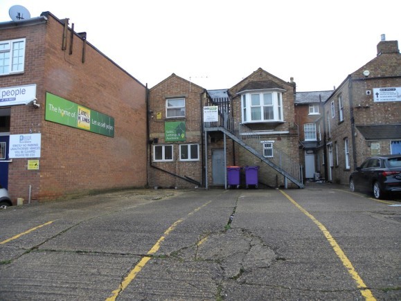 07cb0ca9 3575 4d03 aea4 178999e5ae2e_web