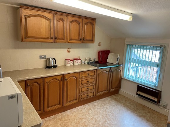 e7ca2b86 d80f 49c4 8102 c69bd22d3a27_web