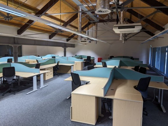 daeeef39 3456 4909 bb04 997ba05c85a3_web