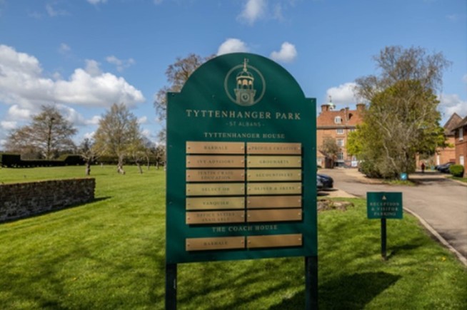 1b4b6bba ceaf 4e04 bd54 75e57d352e41_web