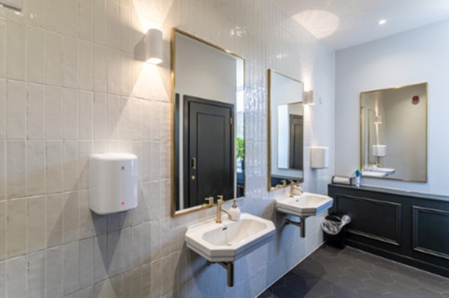 73c758fc 9df7 413b 83da 271e77f9c670_web