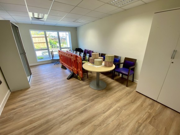 8dfbe0ba f6dd 41e0 9109 2e9b679d46ea_web