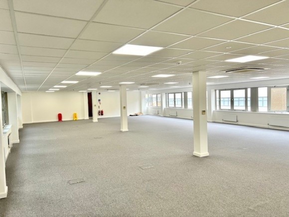 f8ff916e 3a0b 4ea1 b7bb 965529c57c72_web