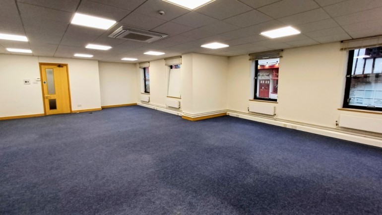 773ccd45 7bb5 4b02 bc70 2a7a2cd458f4_web